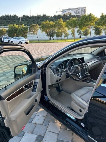 Mercedes C 250 2014, 221,000 km - 1.8 л - Bakı