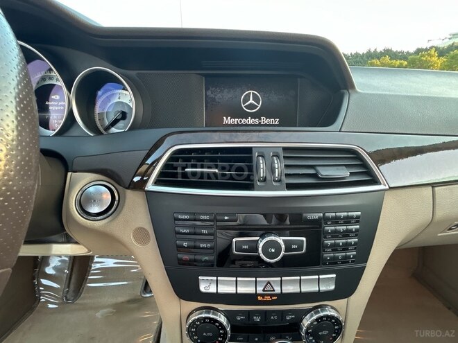 Mercedes C 250 2014, 221,000 km - 1.8 л - Bakı