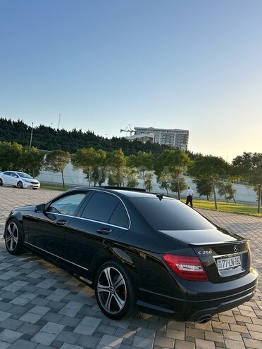 Mercedes C 250 2014, 221,000 km - 1.8 л - Bakı