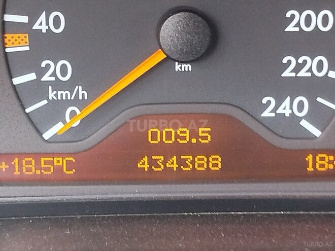 Mercedes E 240 1998, 434,000 km - 2.4 l - Bakı
