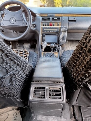 Mercedes E 240 1998, 434,000 km - 2.4 l - Bakı