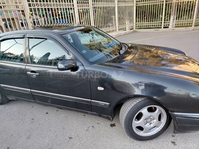 Mercedes E 240 1998, 434,000 km - 2.4 l - Bakı