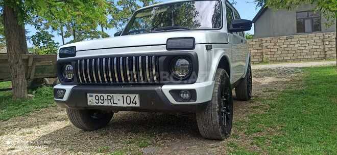 LADA (VAZ) Niva 2015, 15,000 km - 1.7 л - Xudat
