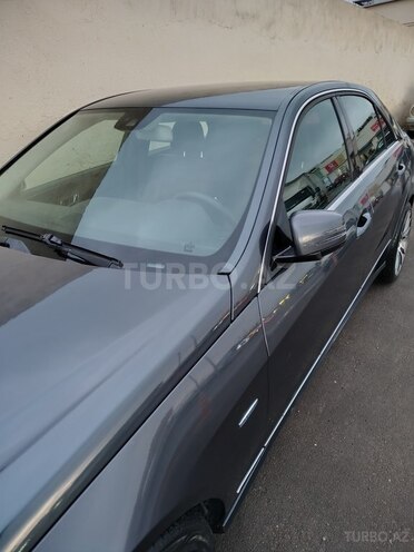 Mercedes E 200 2011, 250,000 km - 1.8 л - Bakı