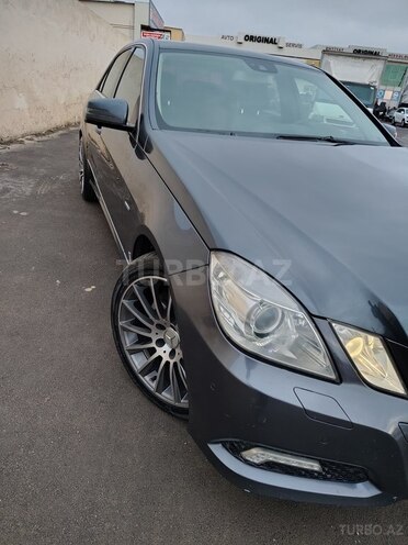 Mercedes E 200 2011, 250,000 km - 1.8 л - Bakı