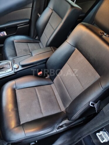 Mercedes E 200 2011, 250,000 km - 1.8 л - Bakı