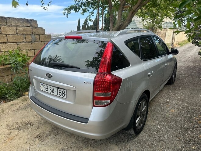 Kia  2010, 285,000 km - 1.6 l - Bakı