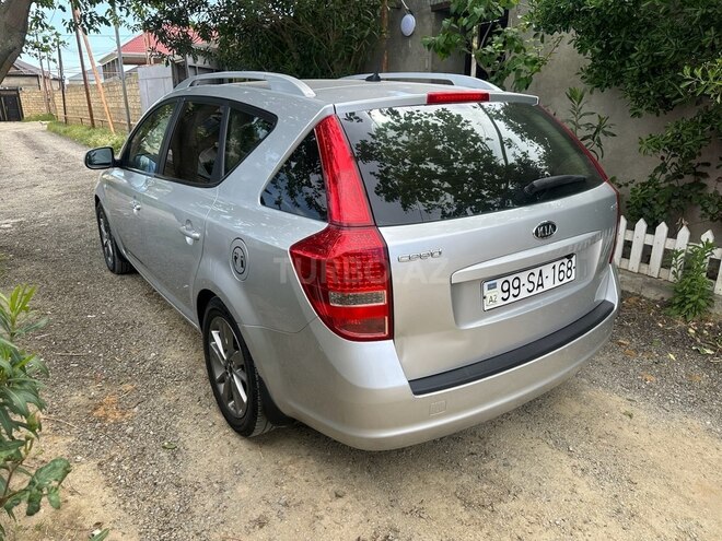 Kia  2010, 285,000 km - 1.6 l - Bakı