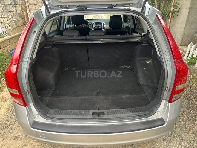 Kia  2010, 285,000 km - 1.6 l - Bakı