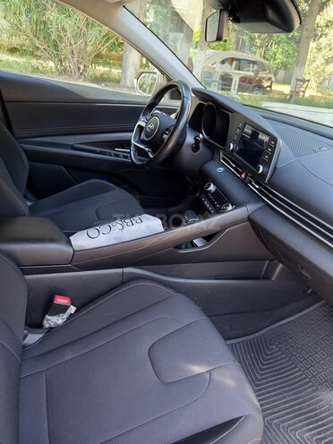 Hyundai Elantra 2021, 26,000 km - 1.6 л - Bakı