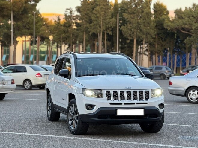 Jeep Compass 2014, 200,000 km - 2.4 l - Sumqayıt