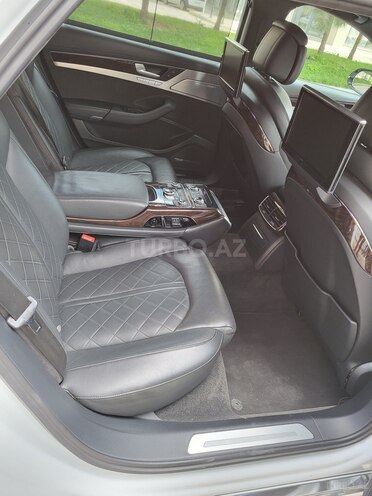 Audi A8 2013, 202,000 km - 4.0 l - Bakı