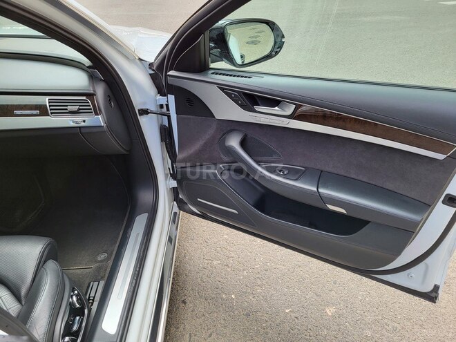 Audi A8 2013, 202,000 km - 4.0 l - Bakı