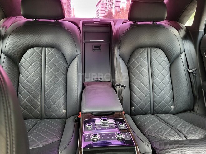 Audi A8 2013, 202,000 km - 4.0 l - Bakı
