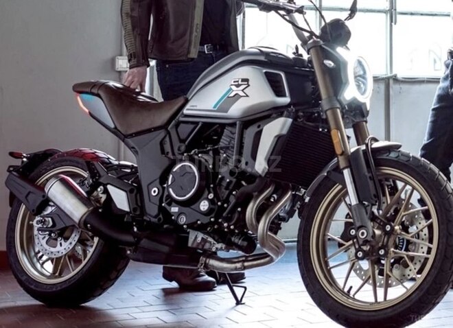 CFMOTO 700 CL-X Heritage-1