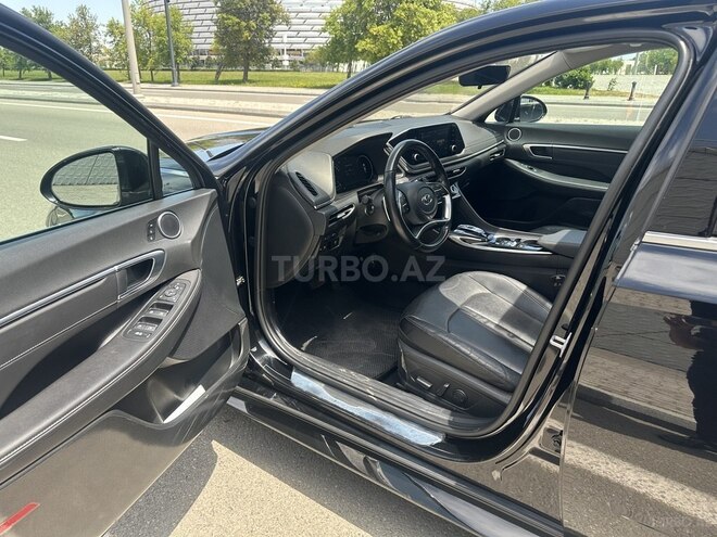Hyundai Sonata-20