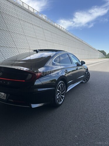 Hyundai Sonata-13