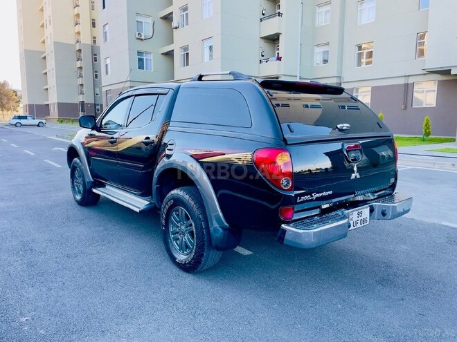 Mitsubishi L200 2008, 245,000 km - 2.5 l - Bakı