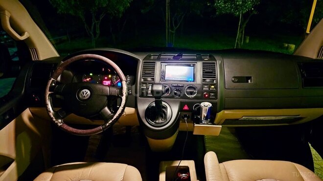 Volkswagen Multivan 2010, 97,000 km - 2.5 l - Bakı