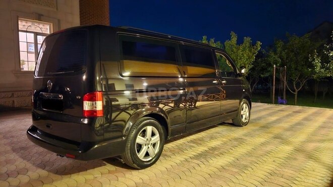 Volkswagen Multivan 2010, 97,000 km - 2.5 l - Bakı