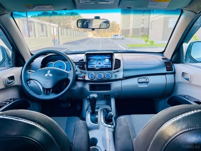 Mitsubishi L200 2008, 245,000 km - 2.5 l - Bakı