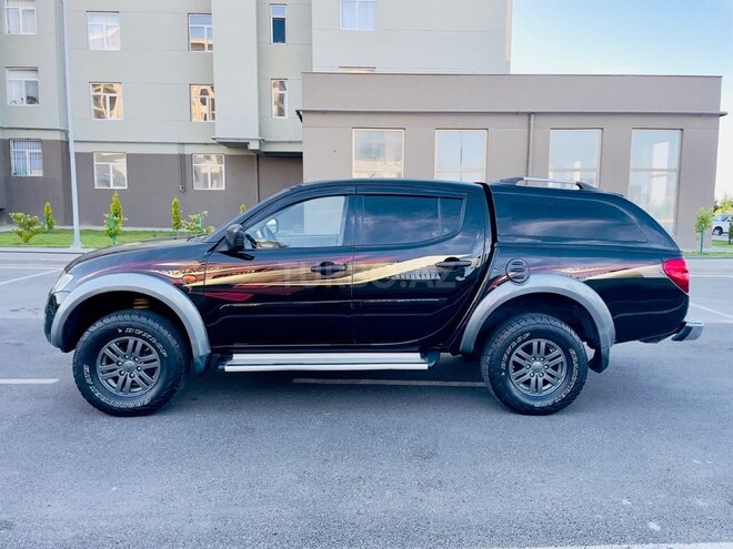 Mitsubishi L200 2008, 245,000 km - 2.5 l - Bakı