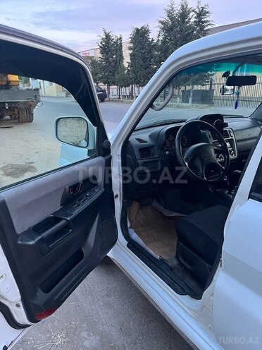 Mitsubishi Pajero io 1999, 370,000 km - 1.8 l - Quba