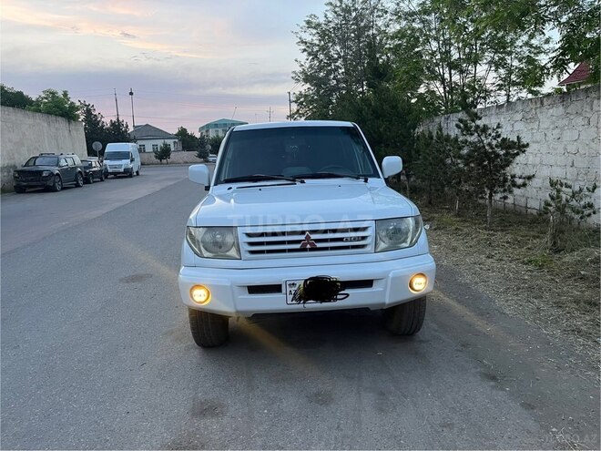 Mitsubishi Pajero io 1999, 370,000 km - 1.8 l - Quba