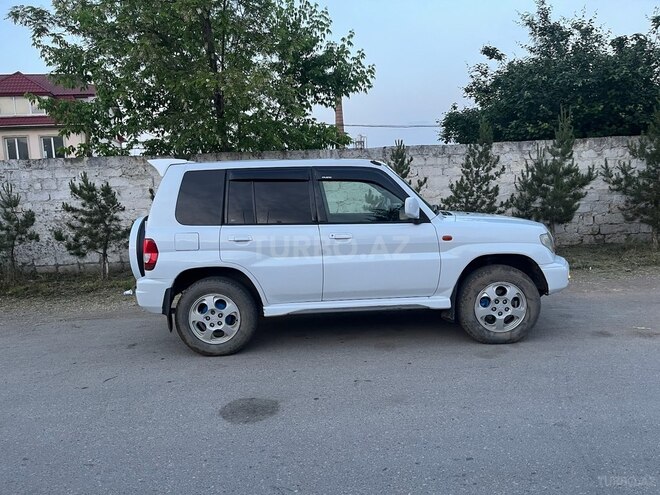Mitsubishi Pajero io 1999, 370,000 km - 1.8 l - Quba