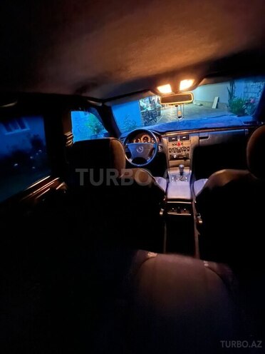 Mercedes E 230 1996, 531,444 km - 2.3 l - İsmayıllı