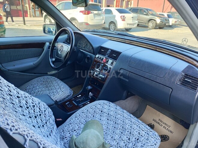 Mercedes C 200 1997, 420,000 km - 2.0 л - Bakı