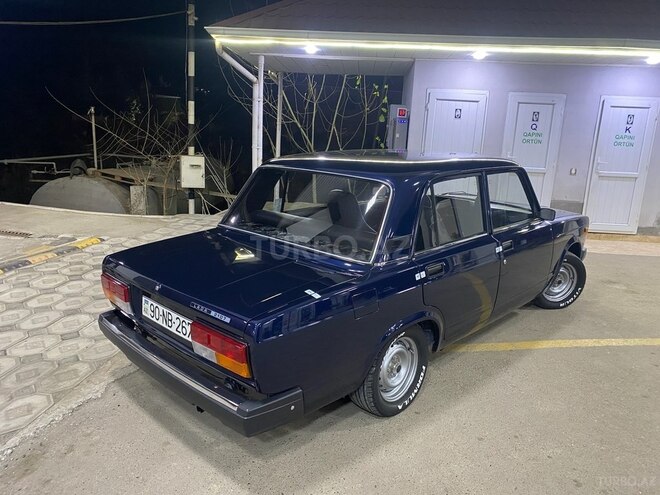 LADA (VAZ) 2107 2011, 80,000 km - 1.6 l - Salyan