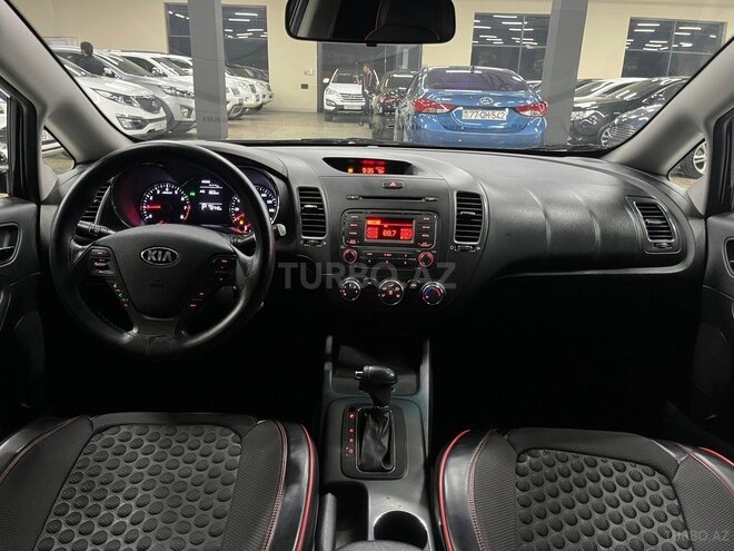 Kia Cerato-8