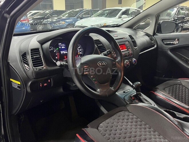 Kia Cerato-7
