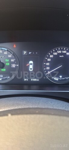 Hyundai Sonata-15