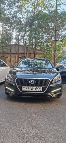 Hyundai Sonata-1