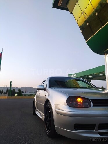 Volkswagen Golf 2001, 294,000 km - 2.0 l - Mingəçevir