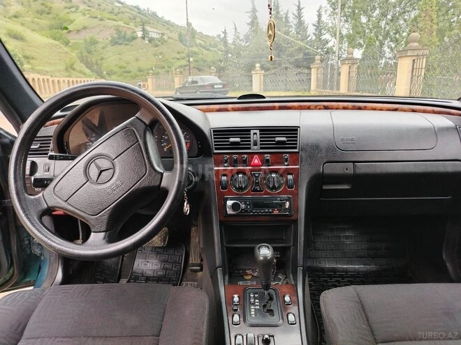 Mercedes C 200 1998, 258,000 km - 2.0 l - Bakı