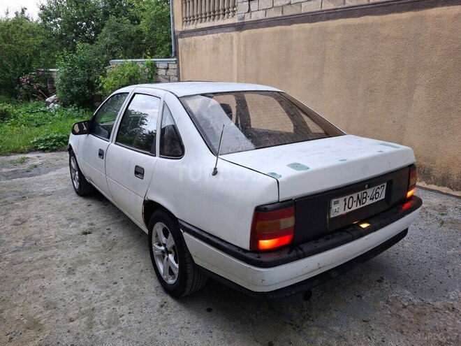 Opel Vectra 1990, 259,000 km - 1.6 l - Bakı