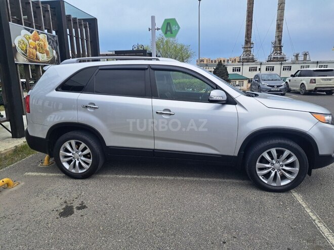 Kia Sorento-8