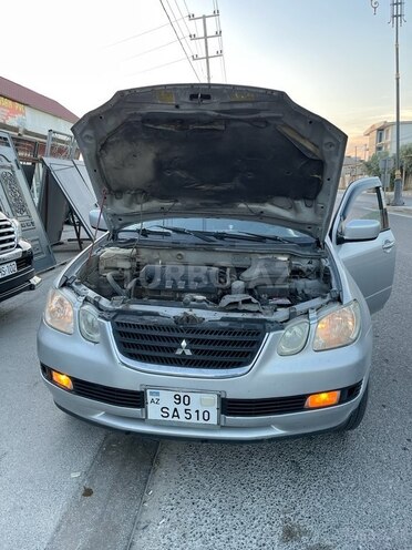 Mitsubishi Airtrek 2002, 324,000 km - 2.4 l - Bakı