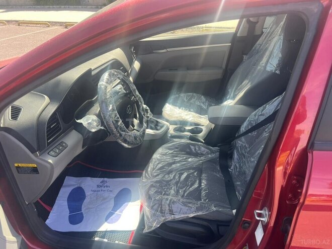 Hyundai Elantra 2018, 95,000 km - 2.0 л - Bakı