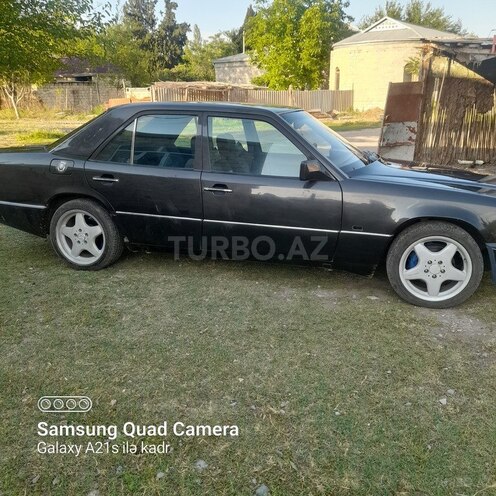 Mercedes E 200 1990, 125,000 km - 2.0 l - Bərdə