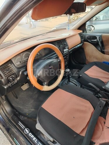 Opel Vectra 1999, 210,000 km - 1.6 l - Bakı