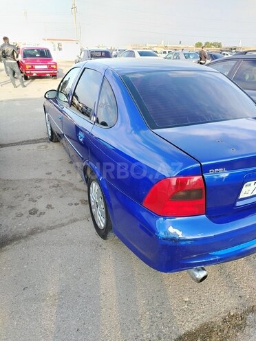 Opel Vectra 1999, 210,000 km - 1.6 l - Bakı
