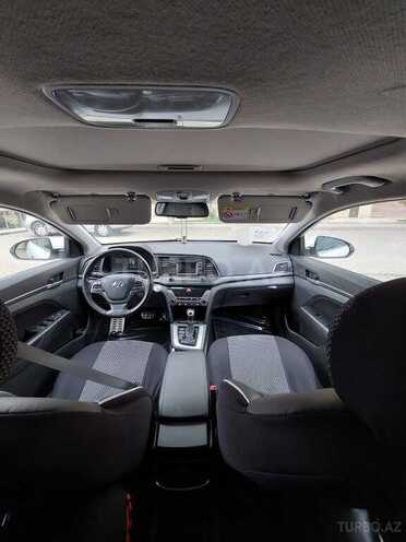 Hyundai Elantra 2018, 98,000 km - 2.0 l - Naxçıvan