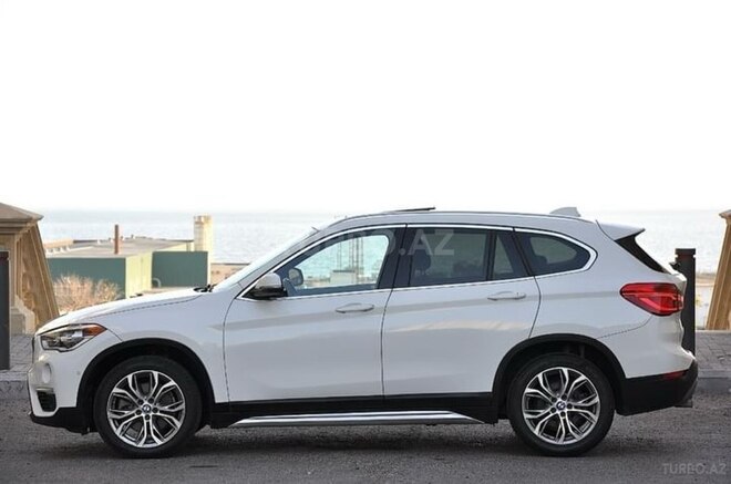BMW X1 2017, 22,109 km - 2.0 л - Bakı