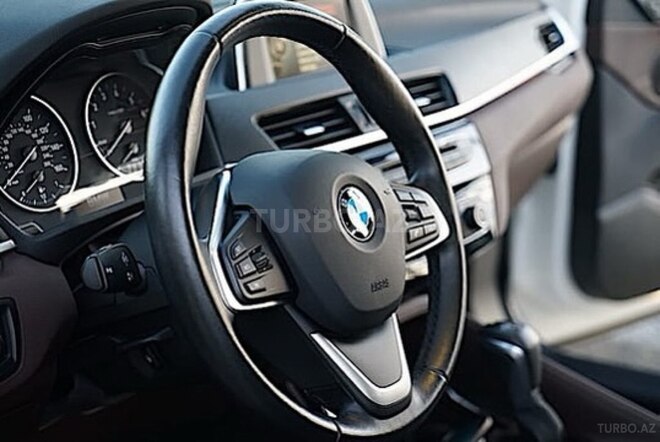 BMW X1 2017, 22,109 km - 2.0 л - Bakı