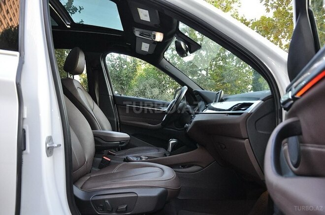 BMW X1 2017, 22,109 km - 2.0 л - Bakı