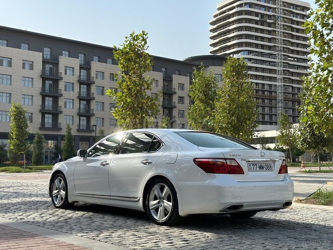 Lexus LS 460 2010, 180,000 km - 4.6 l - Bakı